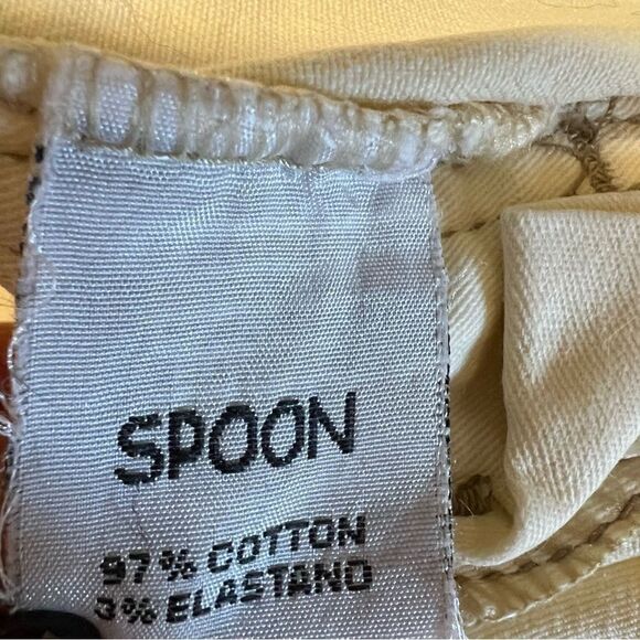 Vintage y2k Spoon capris in light yellow sz 13 low rise. - Picture 13 of 14